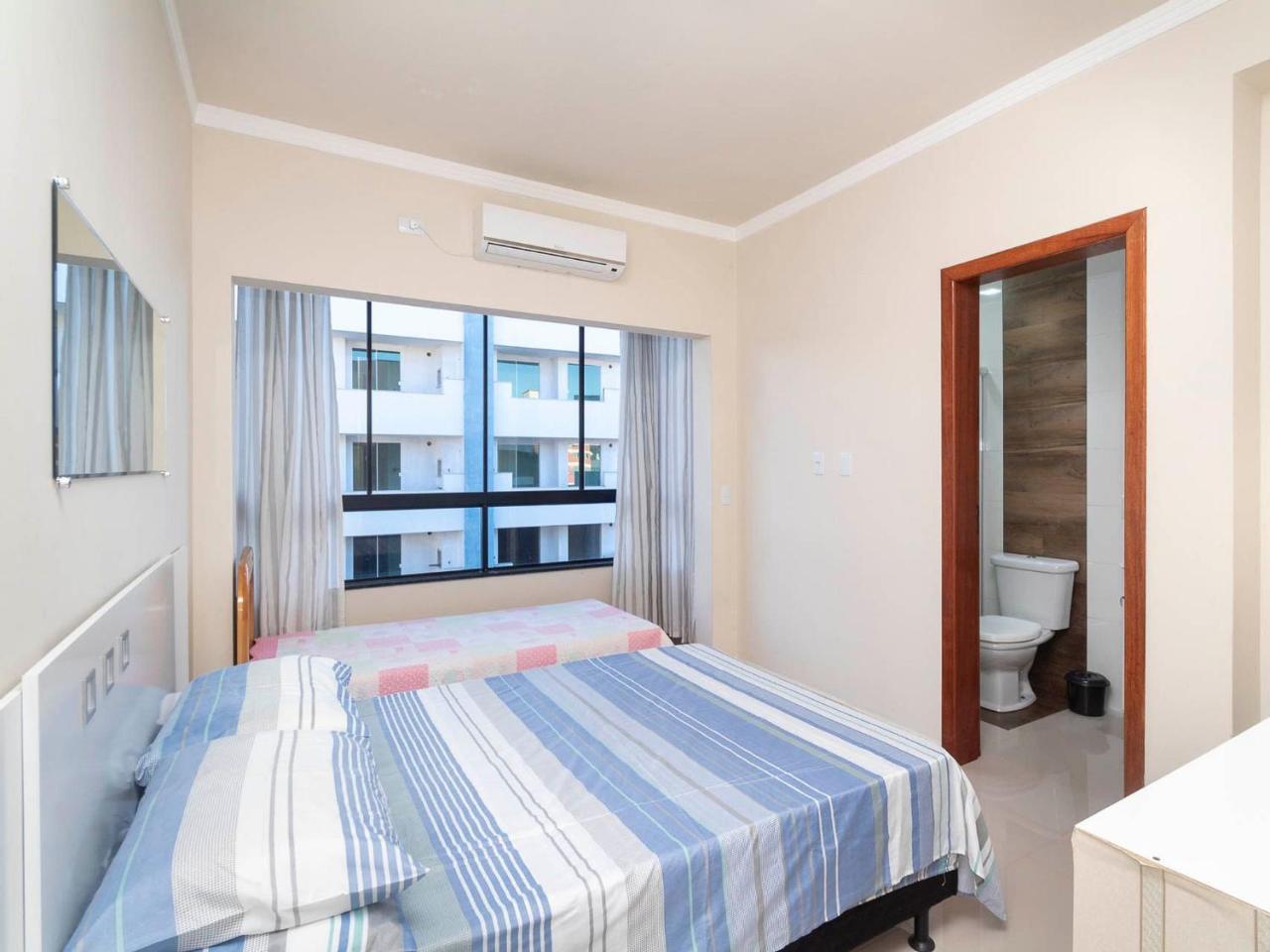 Apartamento Econômico Para 4 Pessoas em Bombinhas Exterior foto